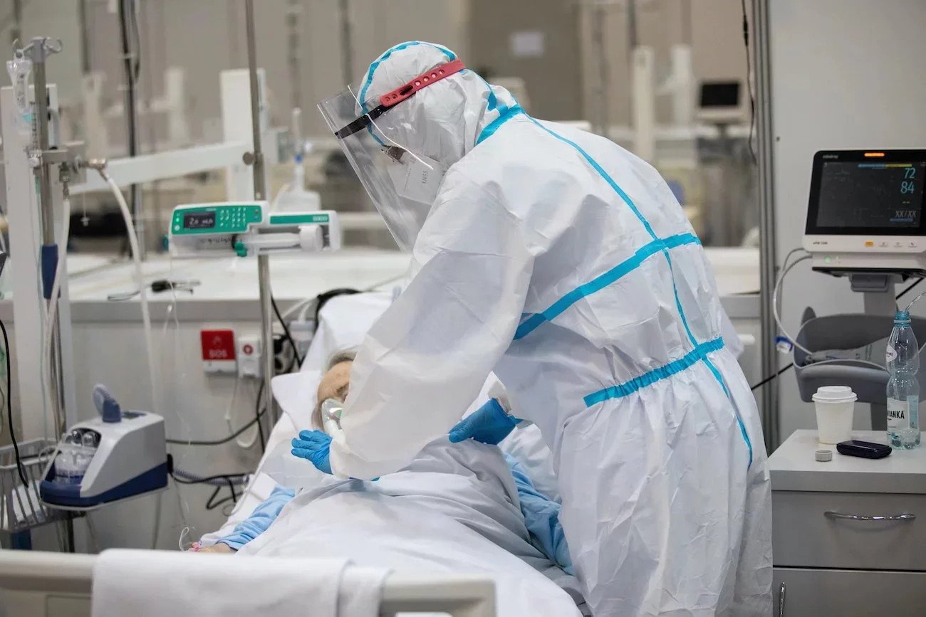 Ile mamy zakażeń koronawirusem 27 sierpnia? Jest najnowszy raport MZ.