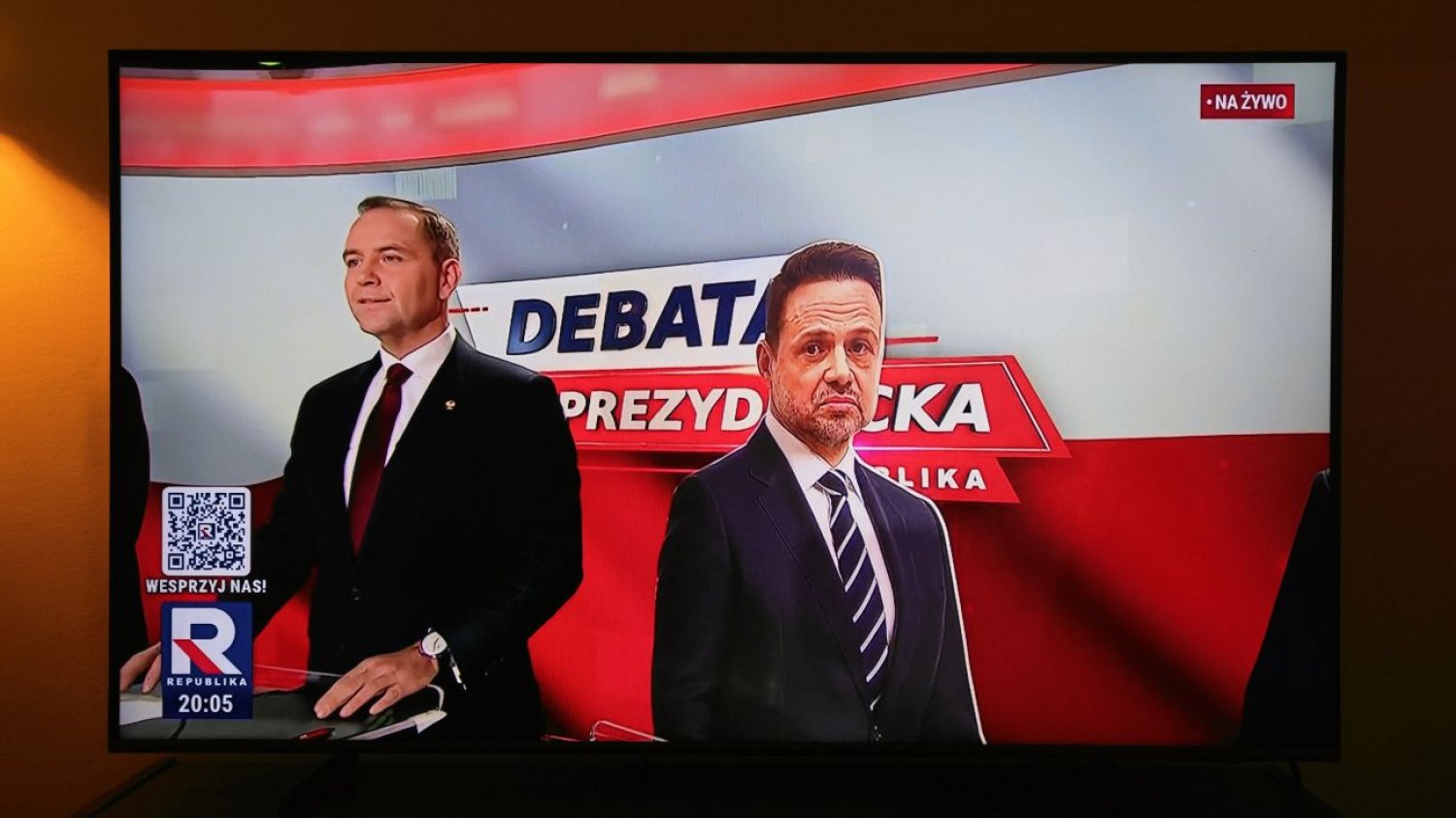 Znamy też wyniki drugiego sondażu exit poll. Takie dane pokazała TV Republika. II tura wyborów prezydenckich. Wyniki sondażu exit poll dla Republiki.