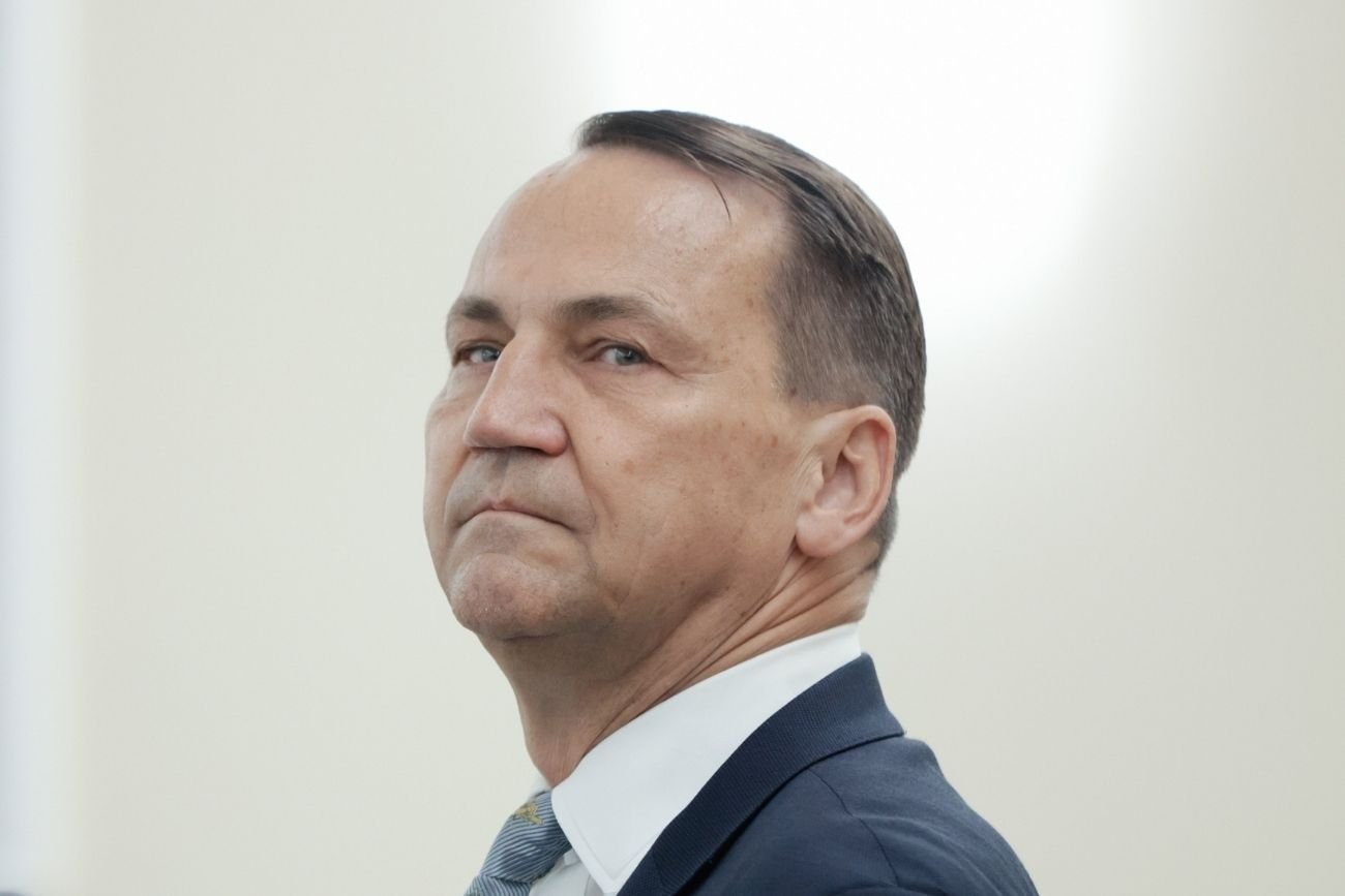 Propozycja Sikorskiego ws. NATO. Tak Polacy oceniają ten pomysł