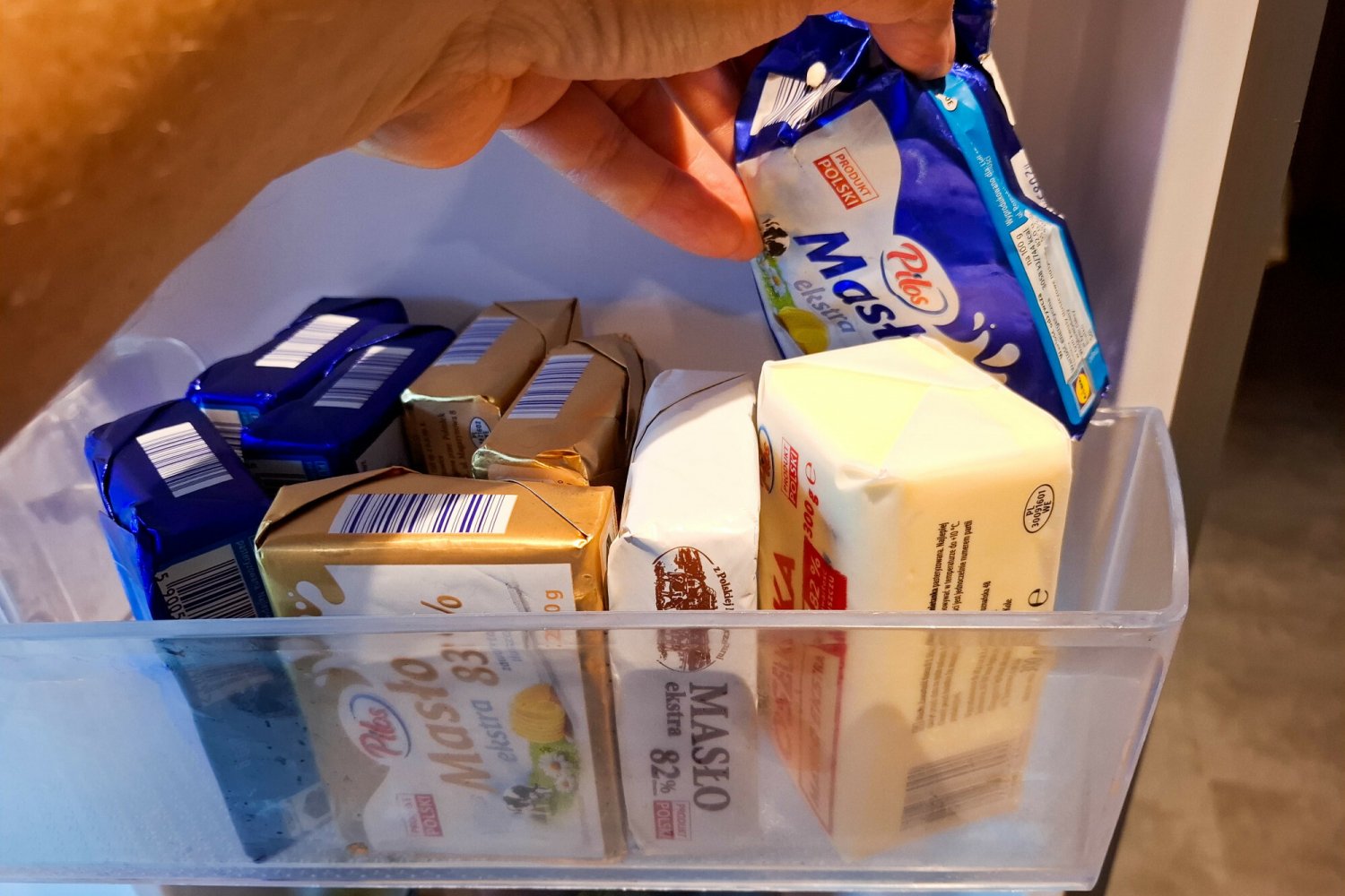 Masło za niecałe 5 zł. Biedronka i Lidl znów robią mega promocje