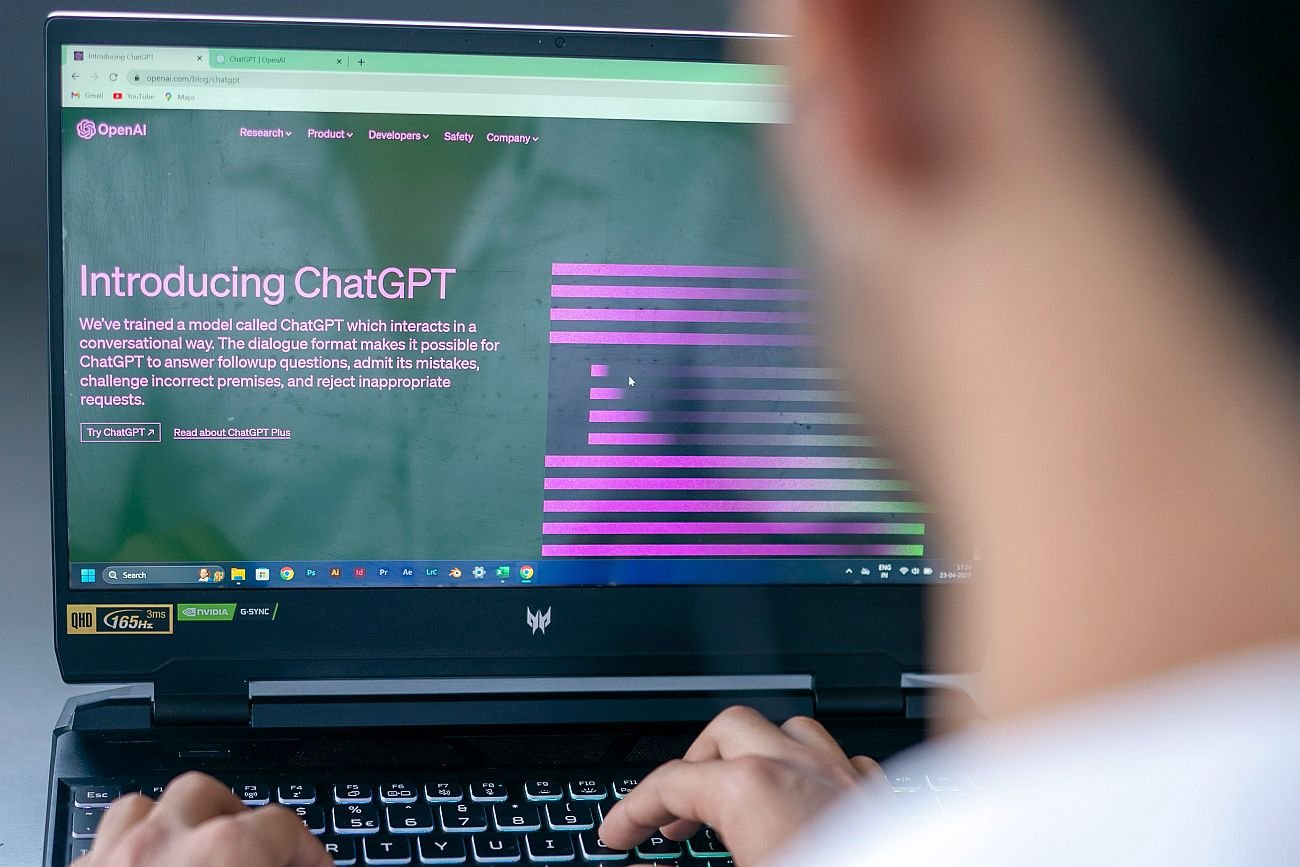 Potężna awaria ChatGPT. "Czy mam teraz używać mózgu w pracy?" – drwią użytkownicy