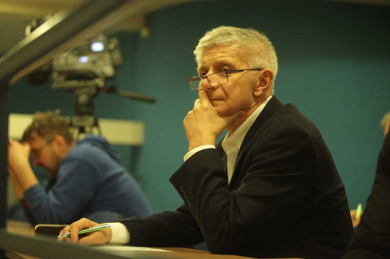 Marek Belka przekonuje, że spotkanie z Bartłomiejem Sienkiewiczem było "rozmową dwóch osób zatroskanych różnymi przejawami życia w Polsce".