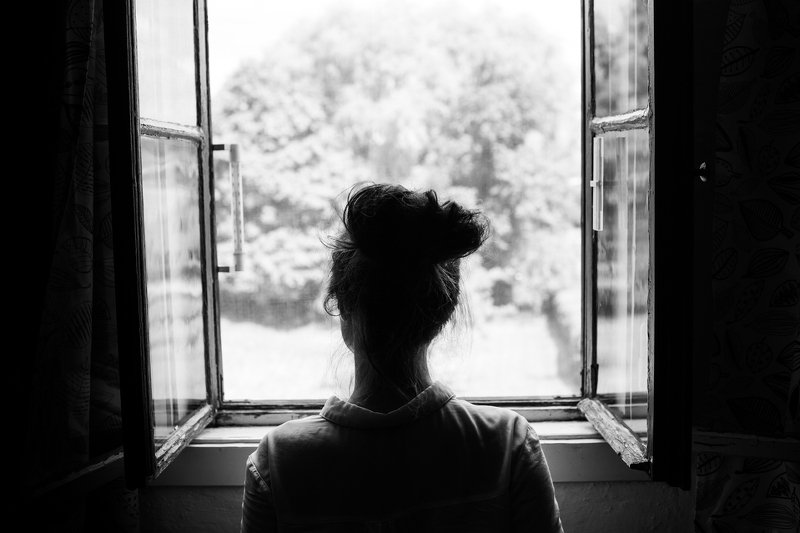 Badaczom jak do tej pory nie udało się jasno określić przyczyn pojawiania się depresji.