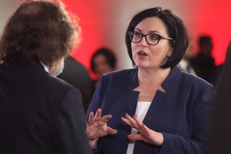 Małgorzata Sadurska ma wpływowych sojuszników.