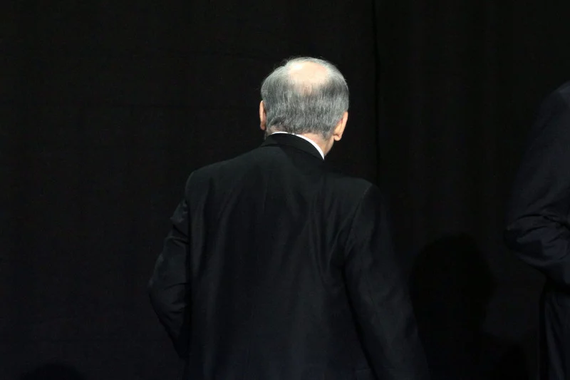Prezes PiS Jarosław Kaczyński drastycznie ograniczył swoją polityczną aktywność. Z korzyścią dla kandydata PiS na prezydenta Andrzeja Dudy