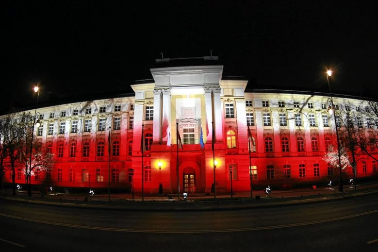 Skompromitowani współpracownicy Beaty Szydło znów będą pracować w Kancelarii Premiera.