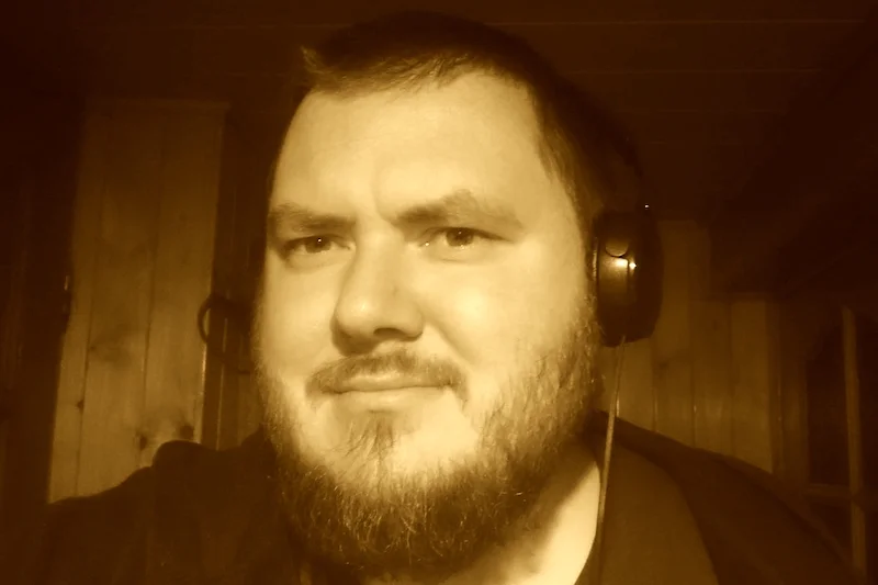 Kamil Pietrzyk, nauczyciel i poeta, zmarł w wieku 31 lat. W szpitalu wykryto u niego koronawirusa.