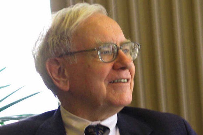 Już po raz 15 Warren Buffet wystawił na aukcji zaproszenie na lunch