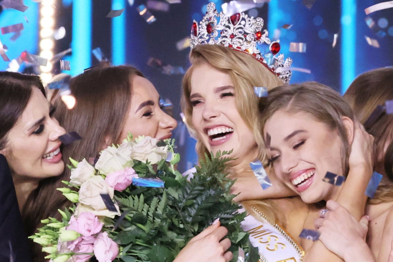 Miss Polski 2023: Kim jest Angelika Jurkowianiec? [ZDJĘCIA]