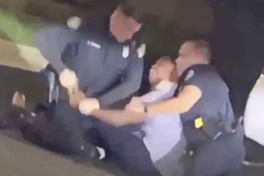 Policja z Atlanty zastrzeliła Raysharda Brooksa, 27-letniego ciemnoskórego mężczyznę.