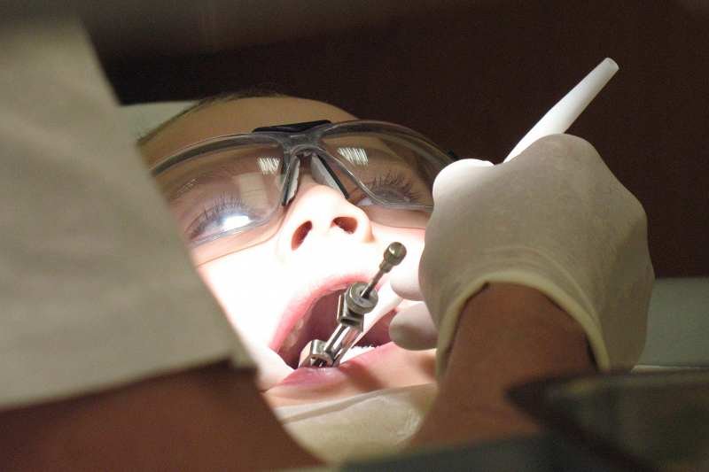 Pięciolatek u dentysty