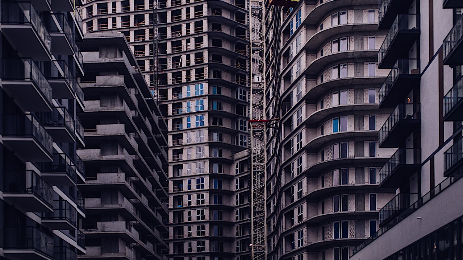 Etap "D" inwestycji J.W. Construction Bliska Wola już teraz jest nazywany "polskim Hongkongiem"