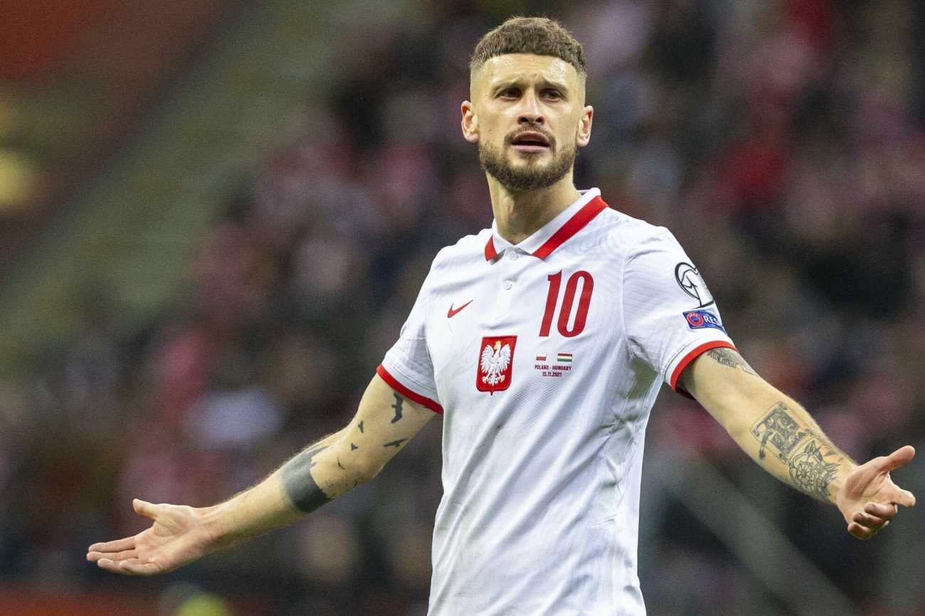 Mateusz Klich nie zaliczy końcówki sobotniego meczu z Chelsea do szczególnie udanych. Polak sprokurował rzut karny.