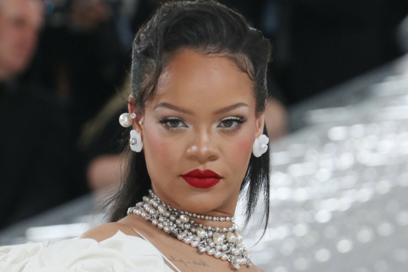 Rihanna ma wrócić z dwoma płytami i trasą koncertową.