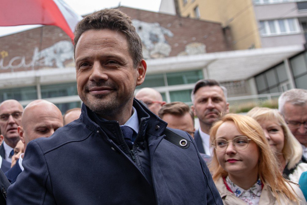 Rafał Trzaskowski wciąż zbiera głosy opozycji. Chce na niego głosować już 29 proc. respondentów. Andrzej Duda może liczyć na 41 proc. poparcia, a Rafał Trzaskowski na 29. Tak wynika z najnowszego sondażu Social Changes dla wPolityce.pl.