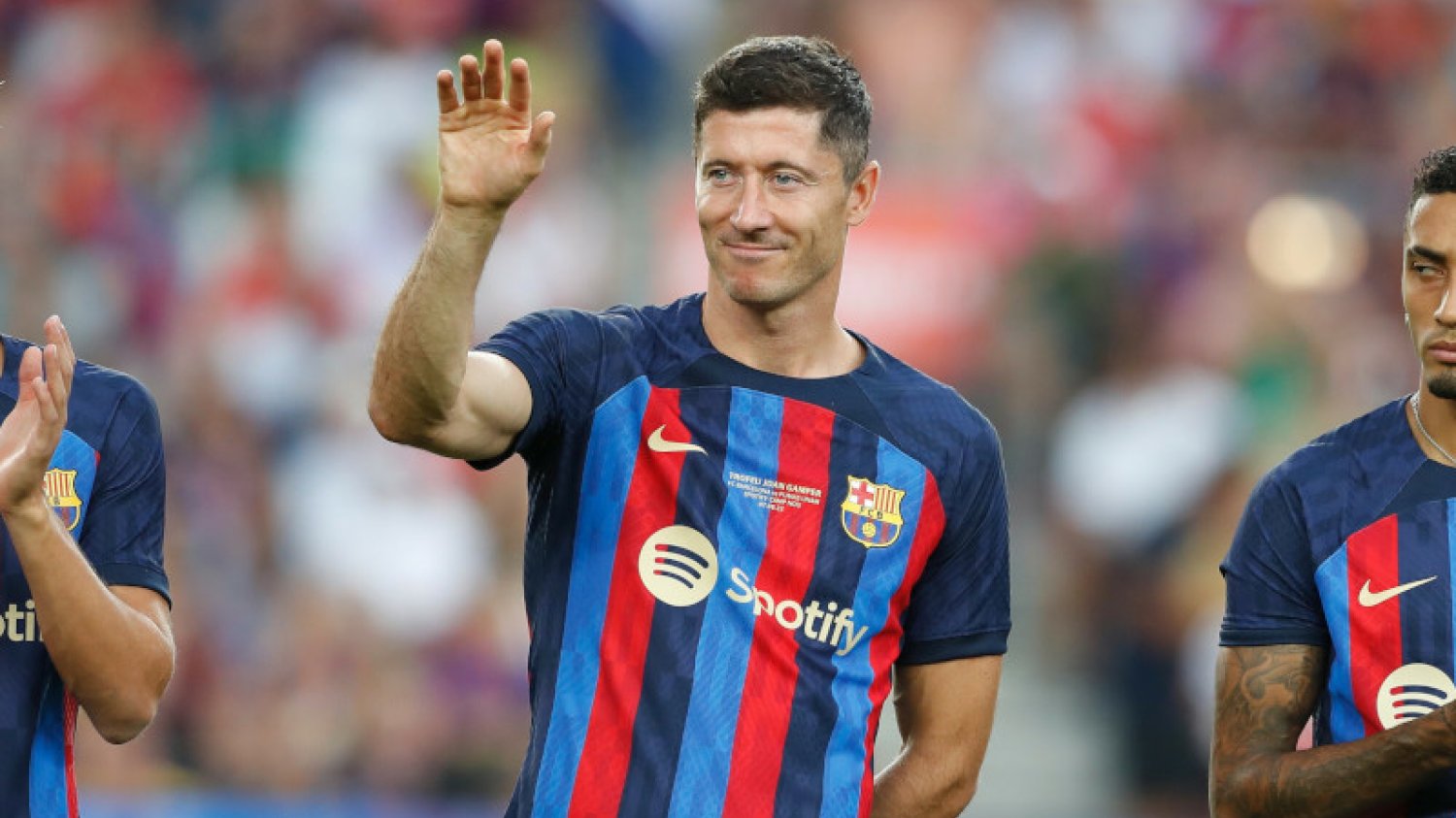 Barcelona z czwartą dźwignią finansową. Natychmiastowa rejestracja Lewego?