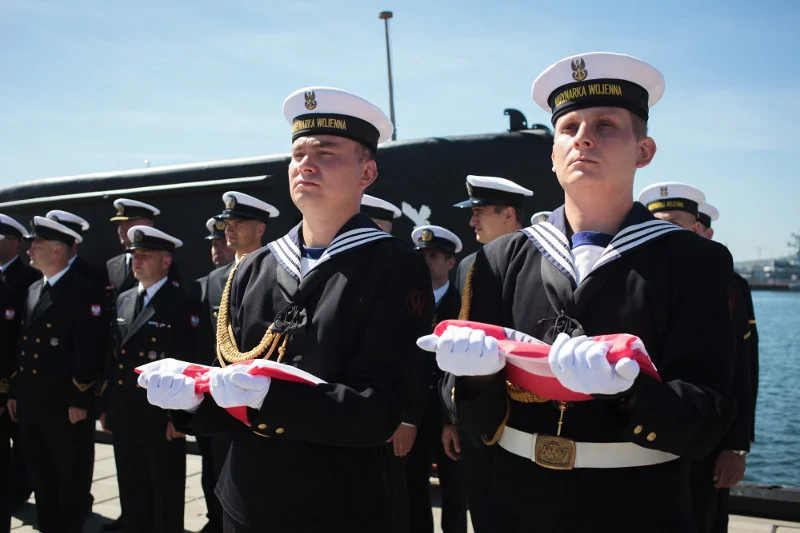 Zamiast modernizacji polskiej floty wojennej planowany jest zakup wysłużonych fregat Adelaide, należących do floty australijskiej.