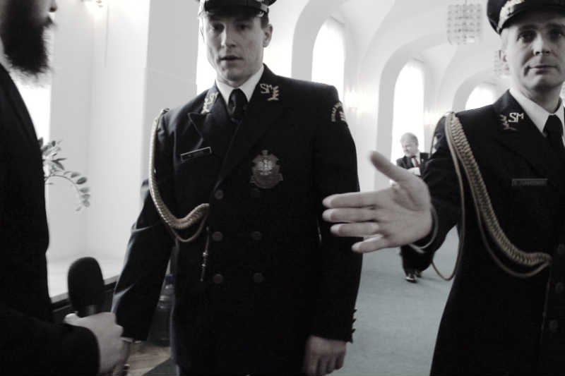 PiS zamyka dla dziennikarzy kolejne części Sejmu.