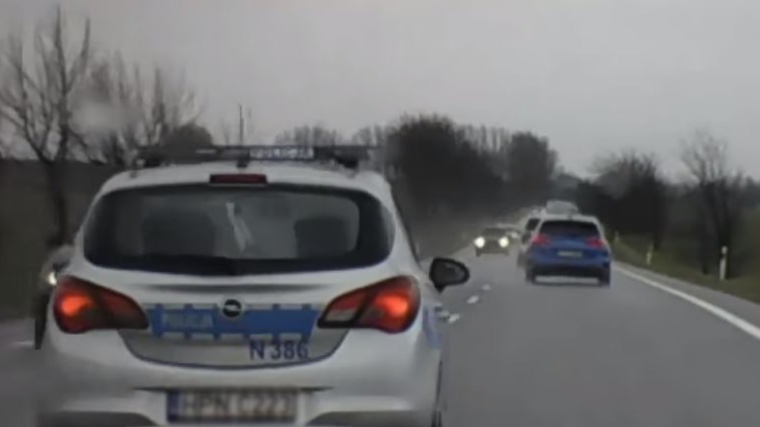 Puck. Szokujące nagranie. Policjantka omal nie doprowadziła do tragedii.