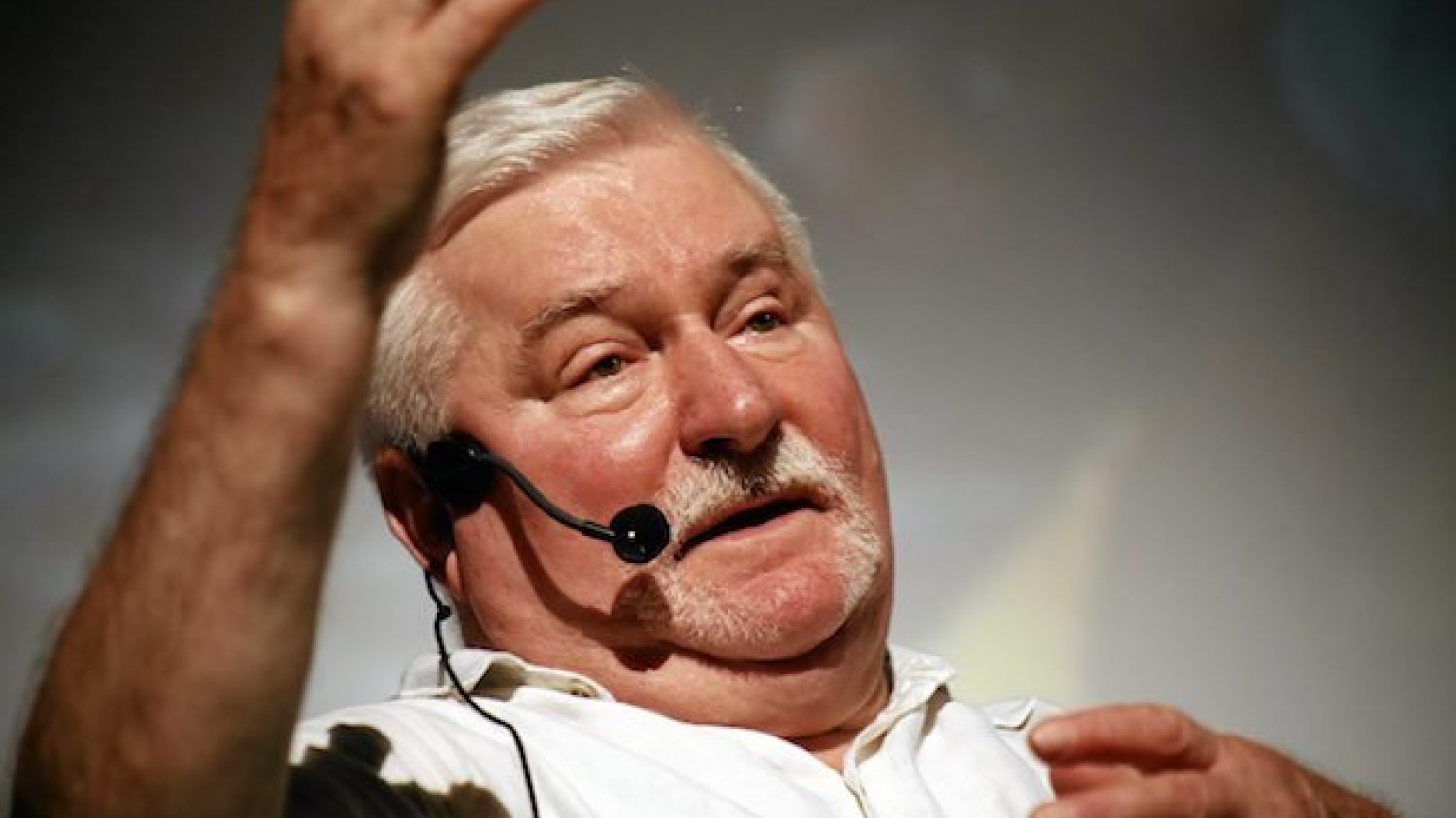 Lech Wałęsa zrzeka się nagrody Człowiek Roku