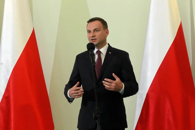 Prezydent Duda zaprasza minister Teresę Piotrowską by rozmawiać o szczegółach decyzji ws. uchodźców