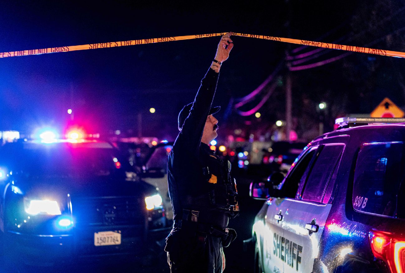 Nowy Jork. Naga 14-latka wbiegła prosto na funkcjonariuszy policji.