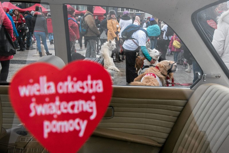 Wolontariusze WOŚP wyproszeni ze stacji Orlenu. "Przykry incydent" – koncern przeprasza, w internecie zapowiedzi bojkotu