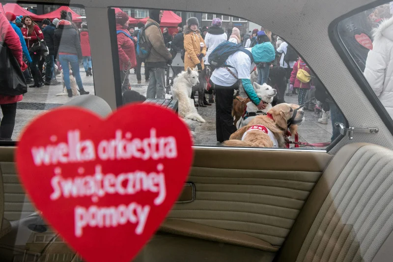 Wolontariusze WOŚP wyproszeni ze stacji Orlenu. "Przykry incydent" – koncern przeprasza, w internecie zapowiedzi bojkotu