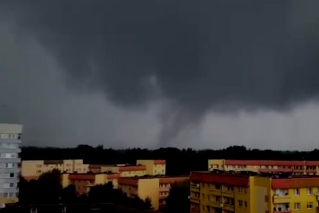 Trąba powietrzna przeszła nad zachodniopomorskimi Policami.