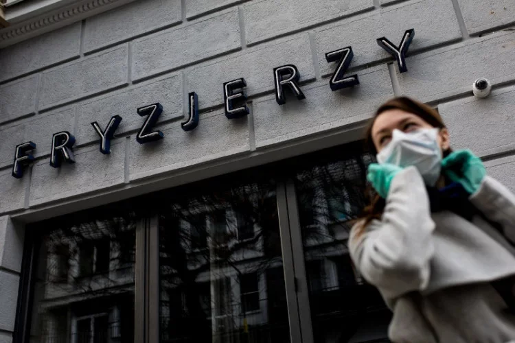 Co będzie otwarte od 26 kwietnia? Fryzjerzy, szkoły, zoo, usługi [LISTA]