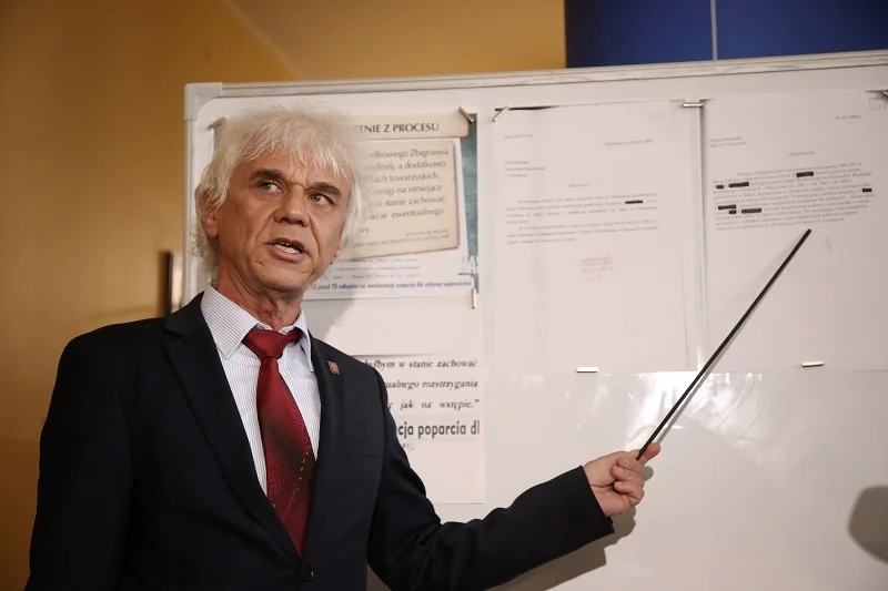 Sędzia Maciej Strączyński, prezes Sądu Okręgowego w Szczecinie zarzucił manipulację autorom programu "Kasta" w TVP.