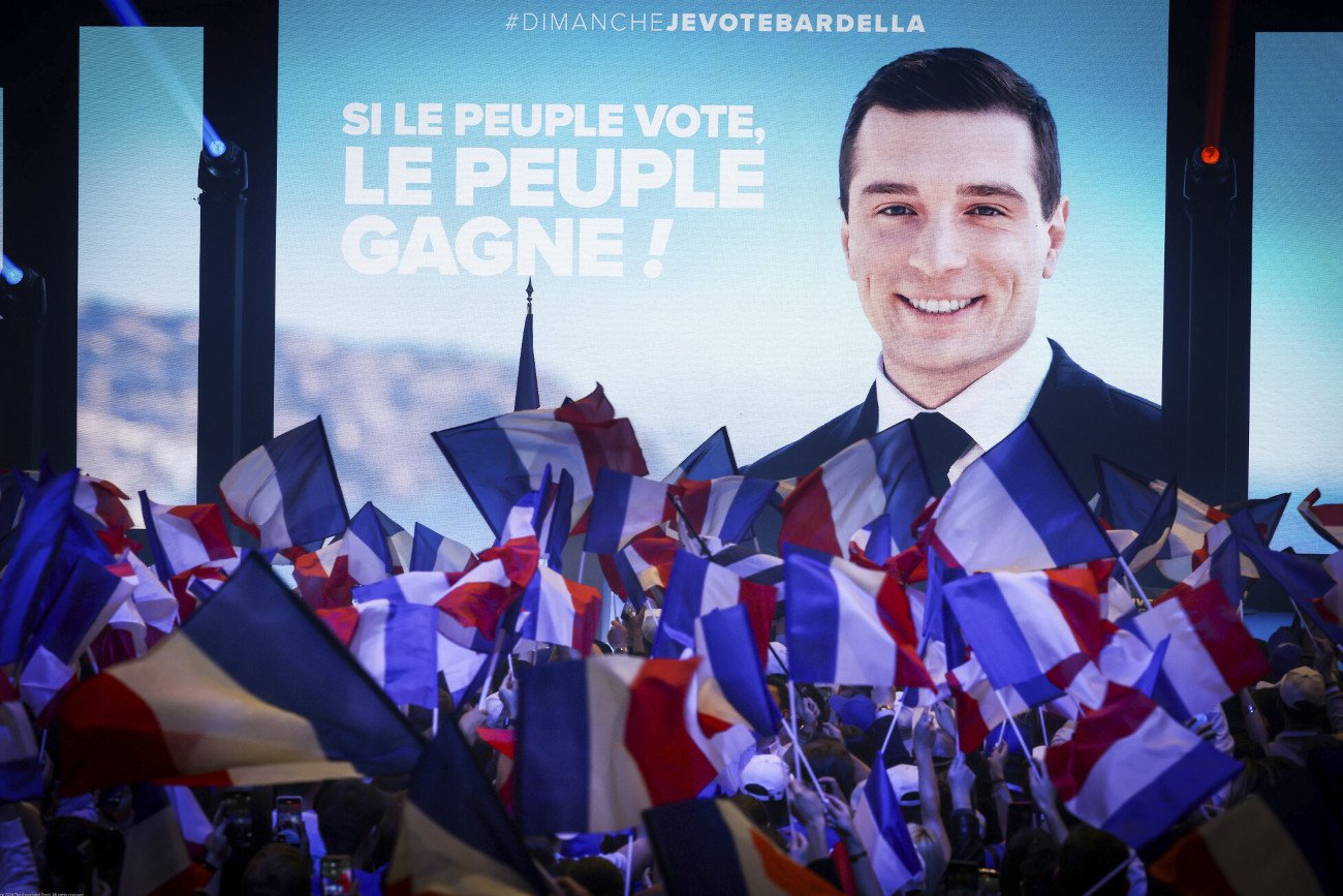Wszyscy boją się szturmu skrajnej prawicy na PE. We Francji prowadzi Jordan Bardella i Zjednoczenie Narodowe.