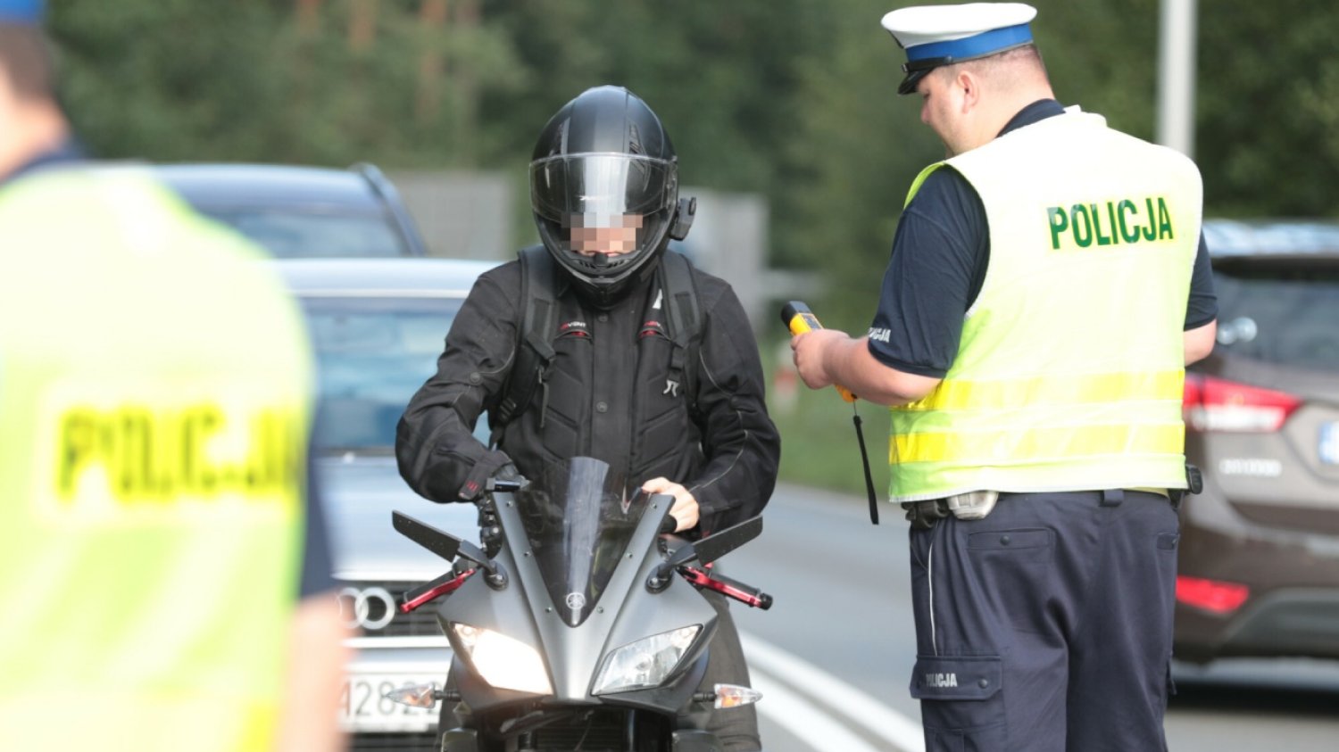 Mocniejszy motocykl niż 125 bez egzaminu na kat. A. Jest na to sposób.