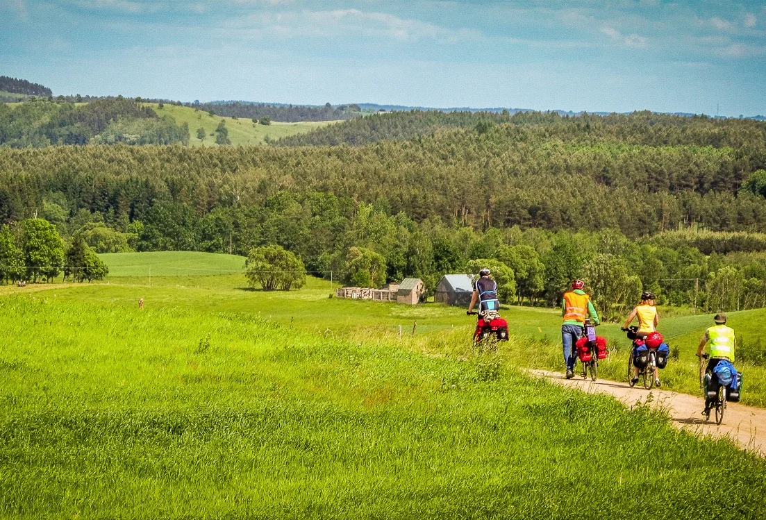 Suwalszczyzna na pewno nie zawiedzie zarówno zaawansowanych, jak i początkujących rowerzystów.
