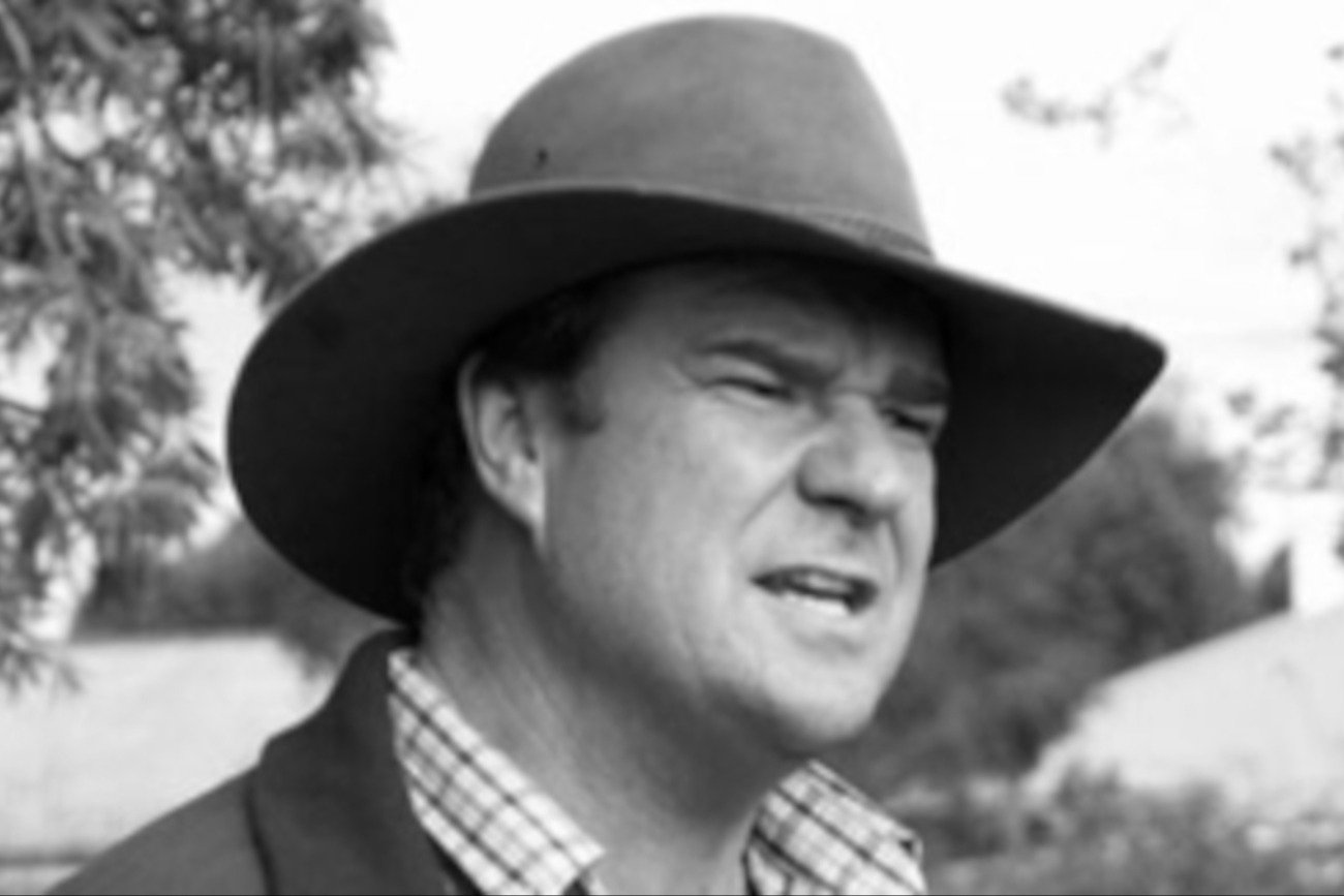 Peter Hardy nie żyje.