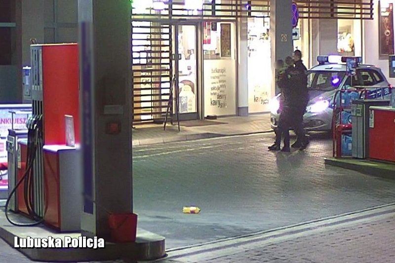 27-letni mężczyzna zniszczył pod wpływem alkoholu wyposażenie jednej z gubińskich stacji paliw.
