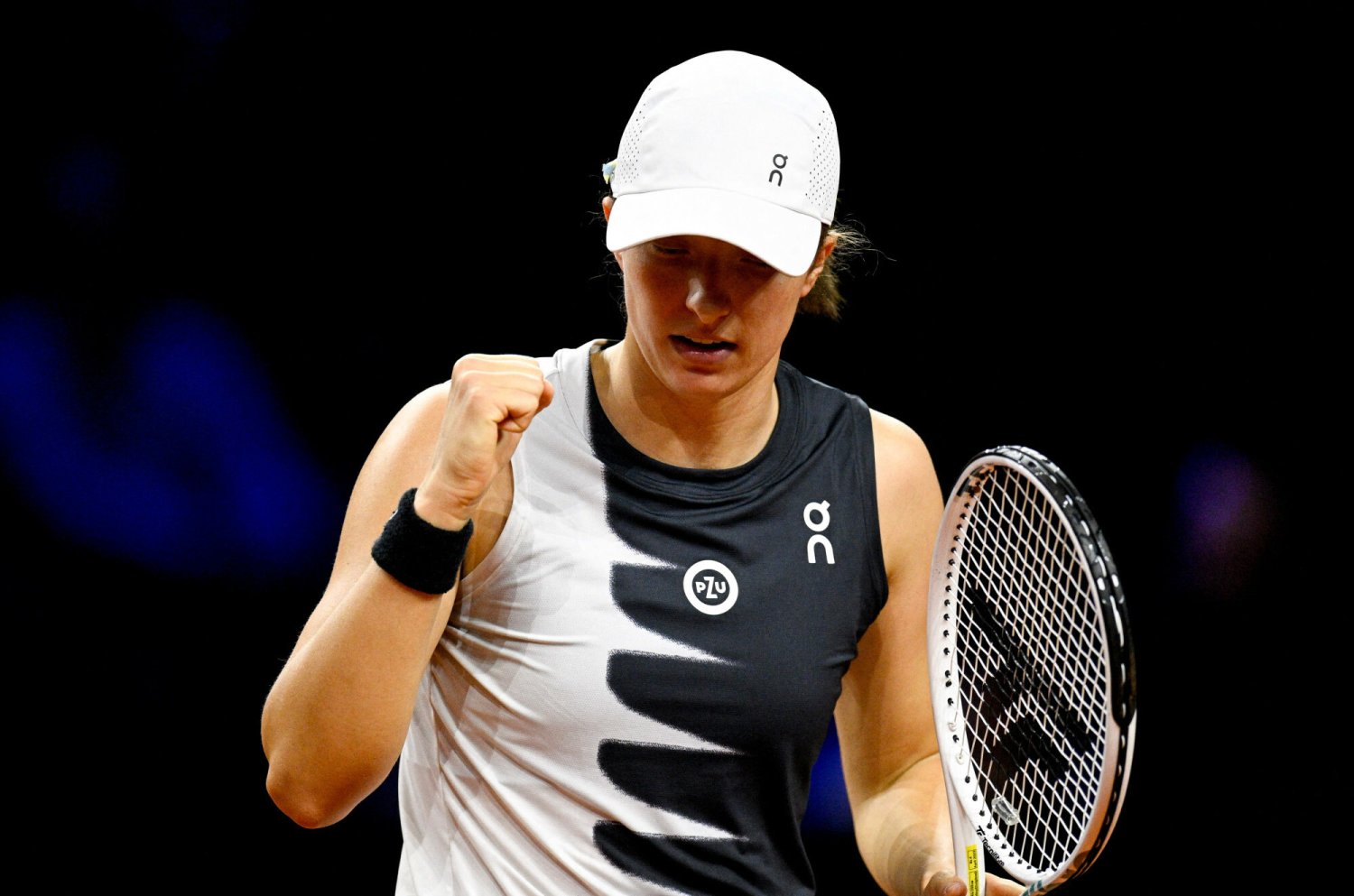 Iga Świątek wygrywa z Aryną Sabalenką w Stuttgarcie!