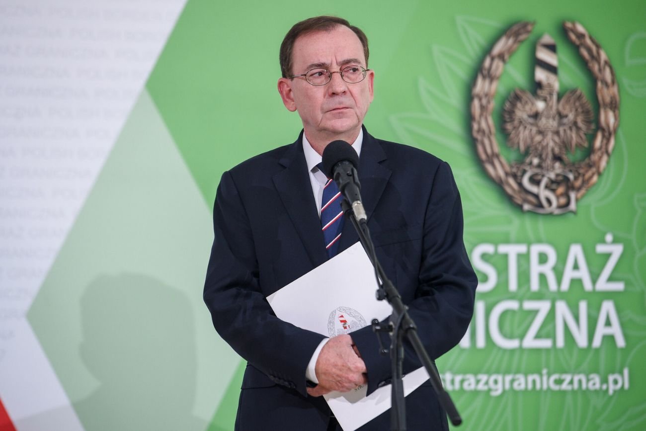 Mariusz Kamiński podczas konferencji prasowej.