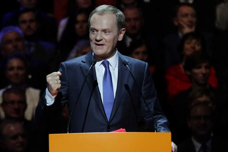 Donald Tusk i Jarosław Kaczyński stworzyli sprawnie działające systemy jednowładztwa w partiach.