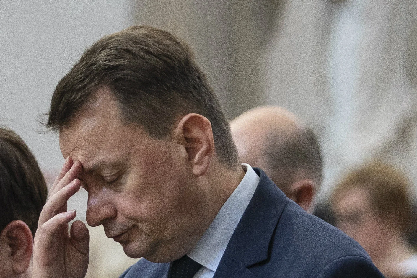 Sondaż "Rzeczpospolitej" pokazuje, ilu Polaków chce usunięcia Mariusza Błaszczaka z rządu.