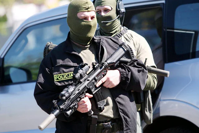 Wybuchy w centrum Warszawy zaskoczyły mieszkańców stolicy.