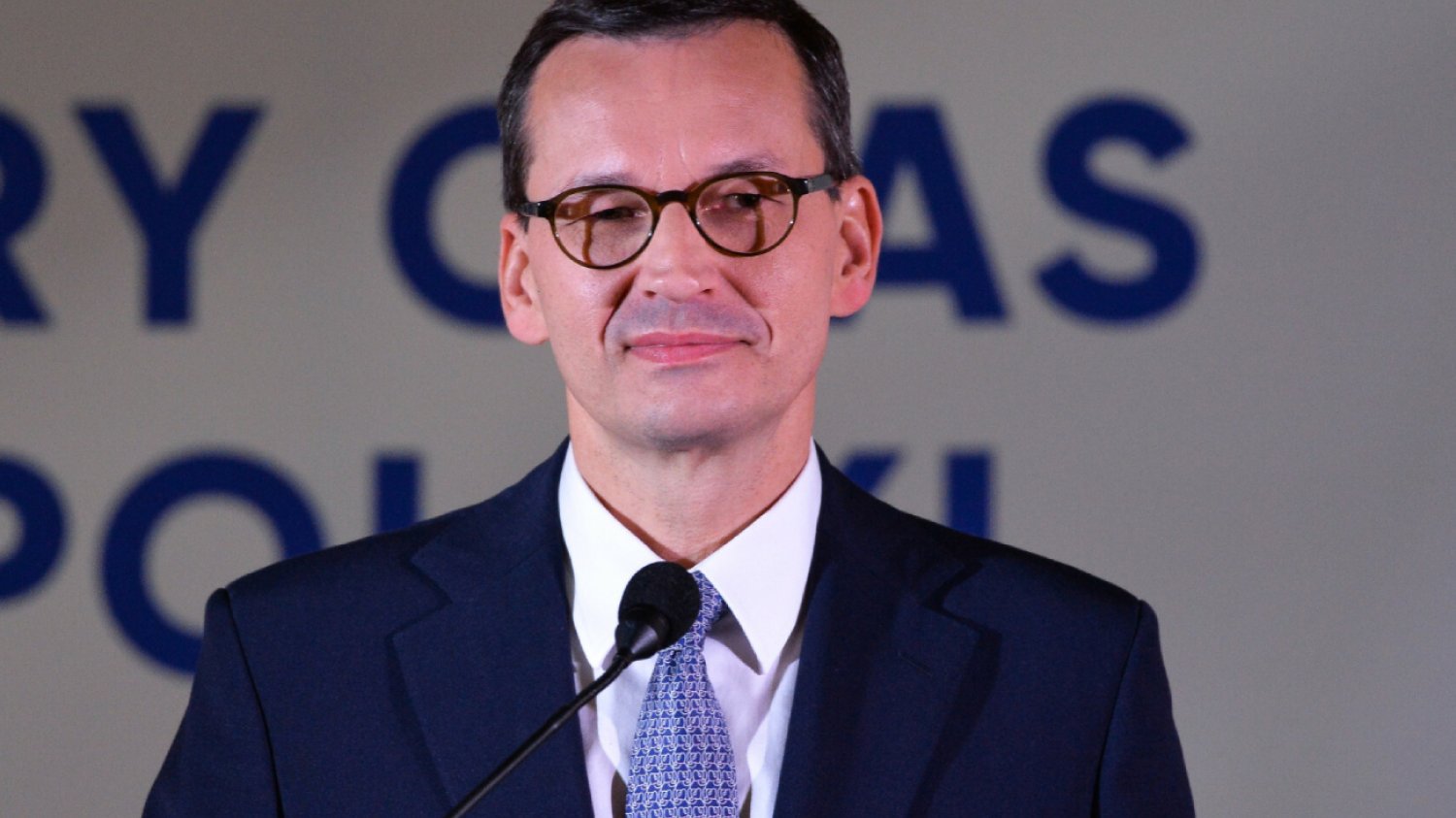 Morawiecki przeprasza za Tuska. Lider PO o któlach życia z patologii Morawiecki przeprasza za Tuska. Lider PO o któlach życia z patologii