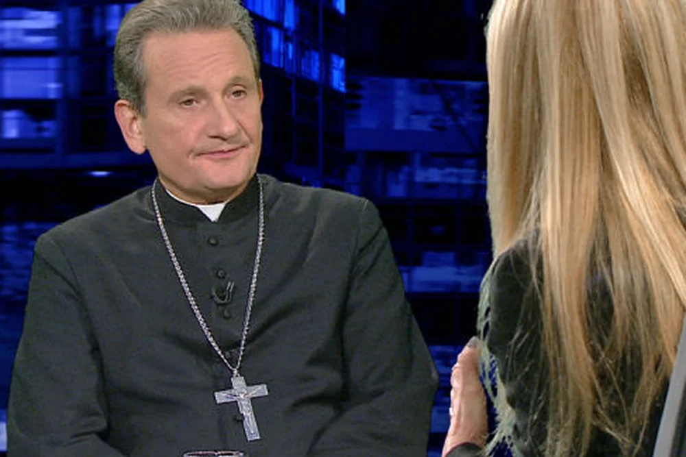 Bp Markowski przyznaje, że przy ekshumacji należy się liczyć ze zdaniem rodzin ofiar smoleńskich.