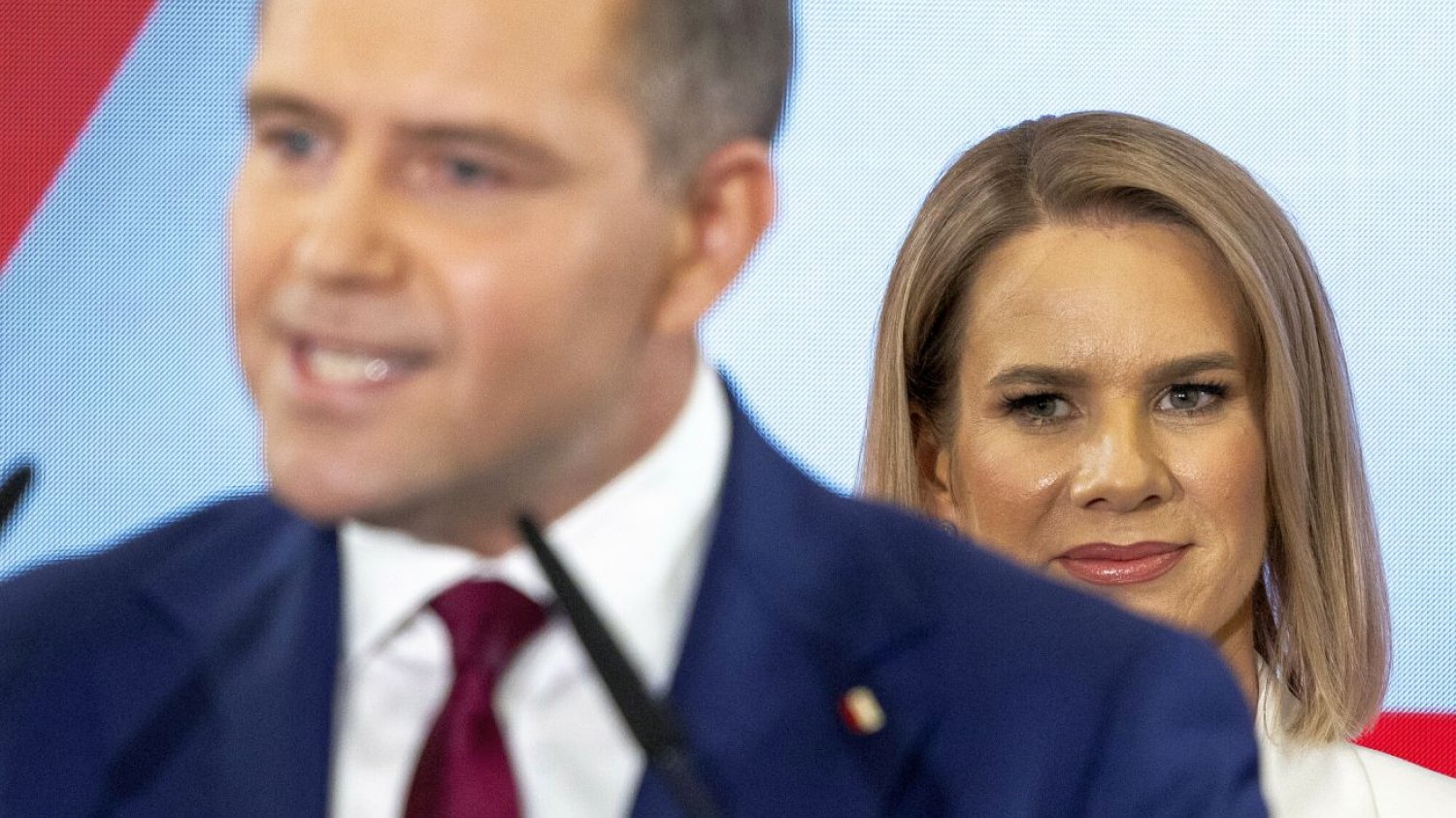 Milczenie Marty Nawrockiej. Nie skomentowała doniesień o działalności męża Milczenie Marty Nawrockiej. Nie skomentowała doniesień o działalności męża
