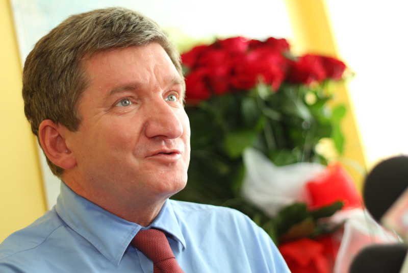 Jerzy Wenderlich z SLD przyznaje, że poseł Adam Kępiński musi jeszcze nauczyć się zasad pracy w partii.