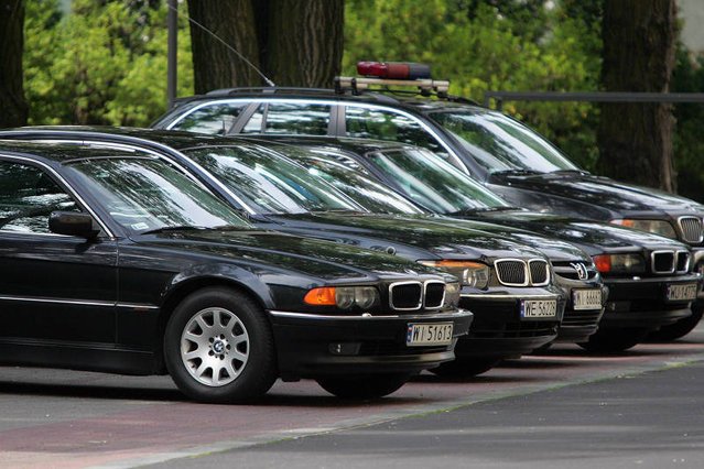 Misiewicz broni kierowcę, który wiózł Macierewicza z Torunia.