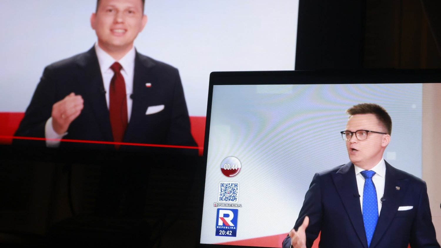 Stało się to, czego obawiali się w Konfederacji. Metnzen musiał zetrzeć się z Hołownią Ostre starcie na debacie w TV Republika. Hołownia pokłócił się z Mentzenem