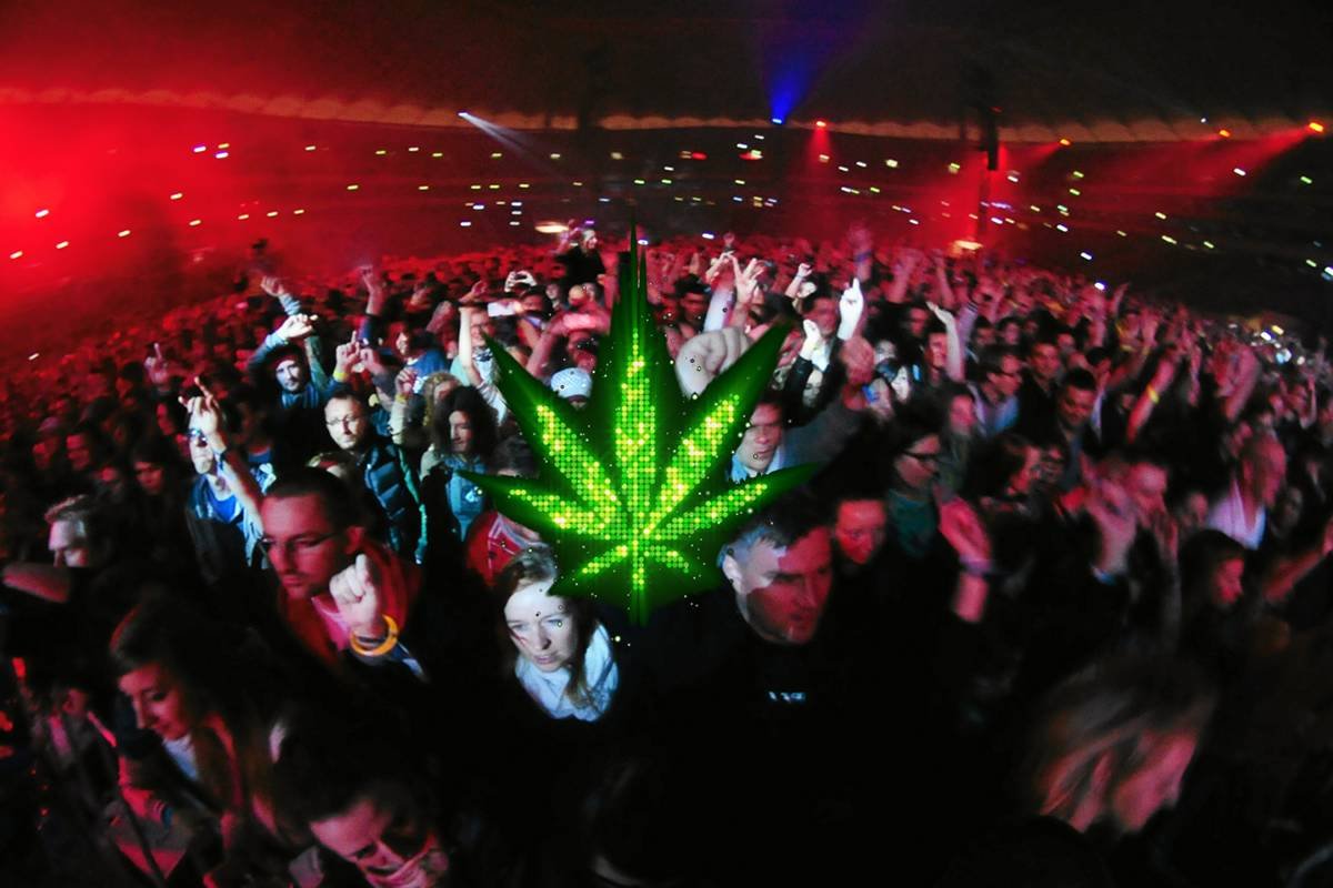 Na Orange Warsaw Festival, wedle relacji świadków, sporo osób paliło marihuanę