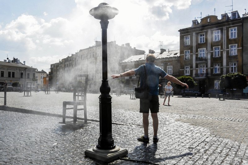 Kiedy skończą się upały i burze? To pytanie zadaje sobie wiele osób zmęczonych wysokimi temperaturami.