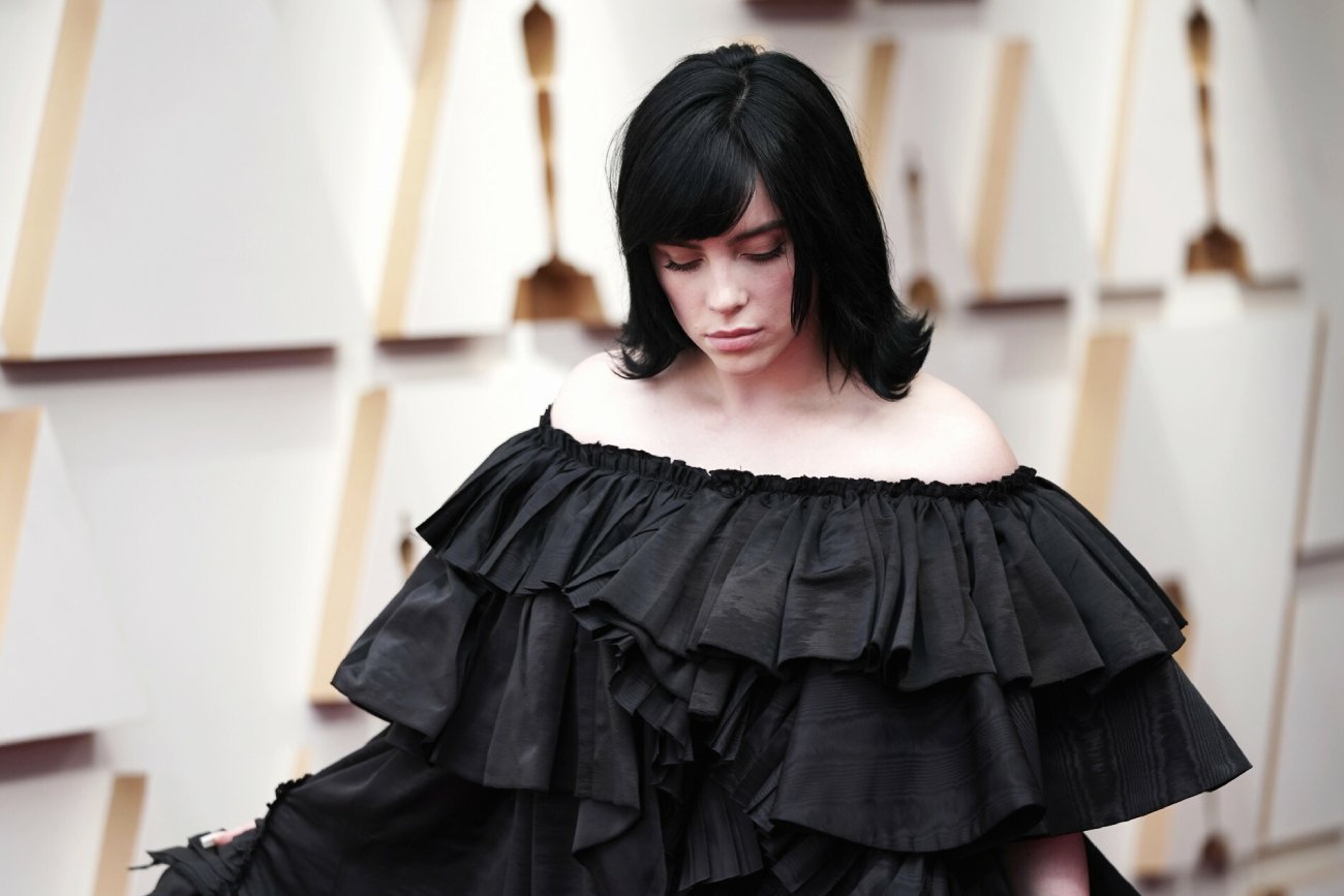 Najgorsze kreacje na gali Oscarów 2022. Nie odbyło się bez modowych wpadek